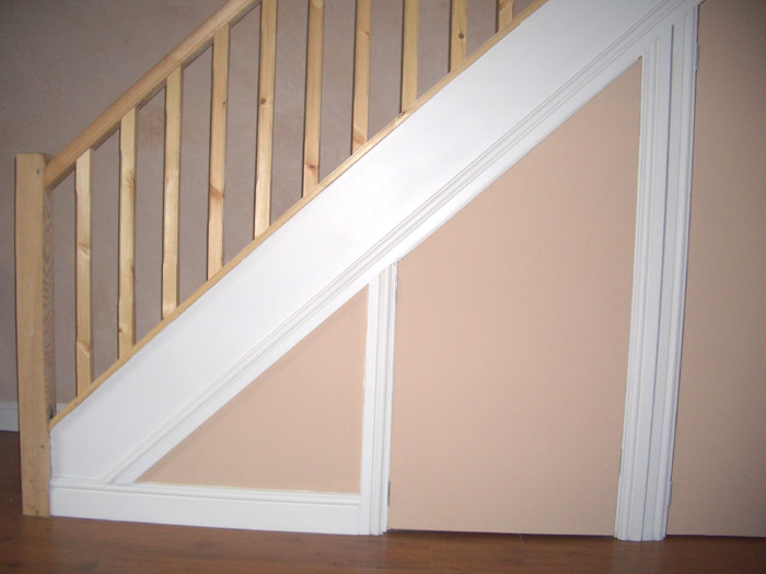 stair handrail and spindles