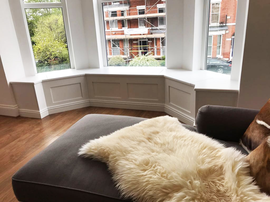 Bay window storage